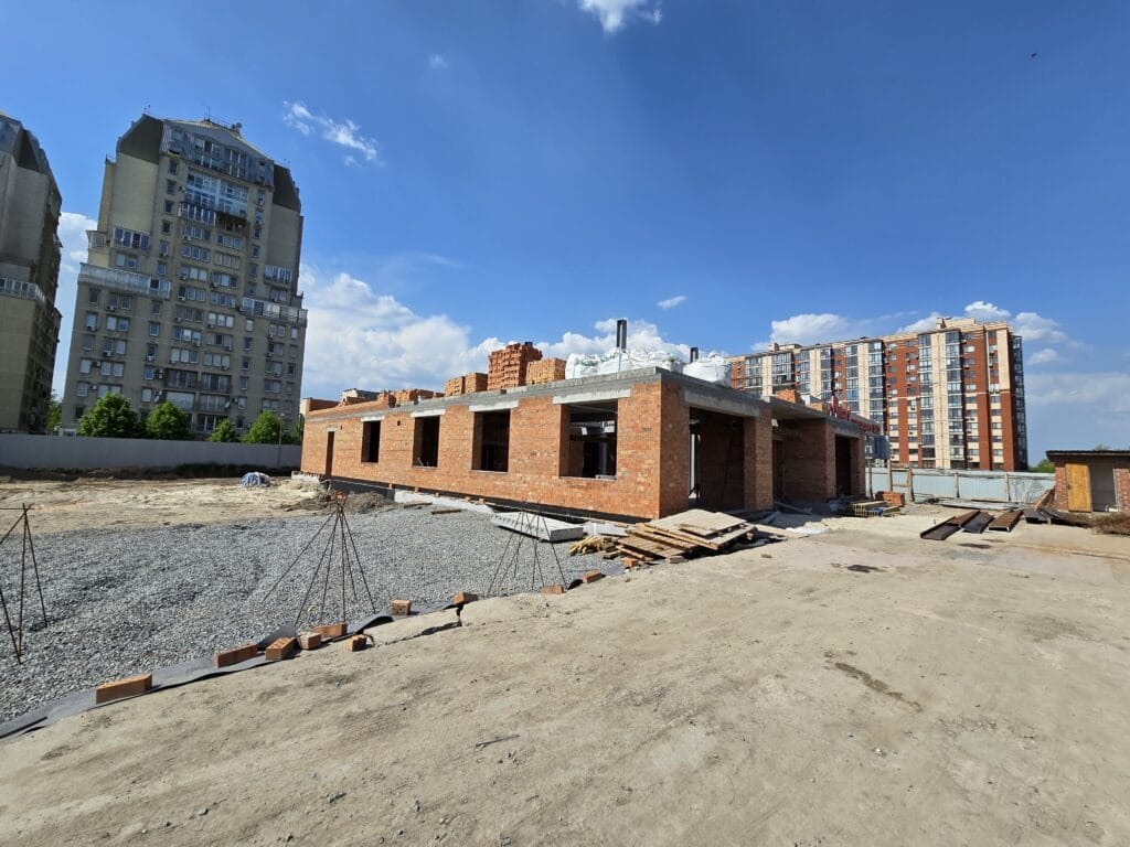 Будівництво ЦНАПу у Слобожанському